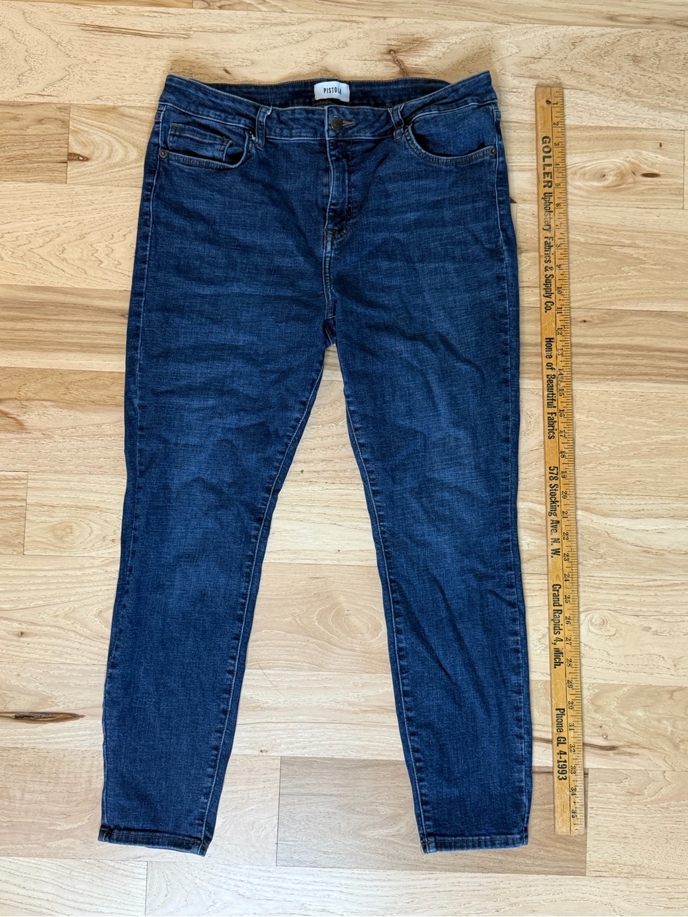 Pistola size 32 jeans